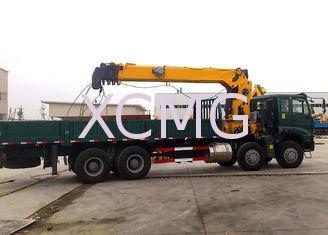 16 Ton Telescopic Boom Truck Crane With 80 L/min , Heavy Du