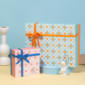 couvercle avec socle coffret cadeau coloré pour écharpe