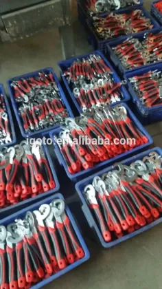 Snap and Grip multifunction universal wrench or spanner