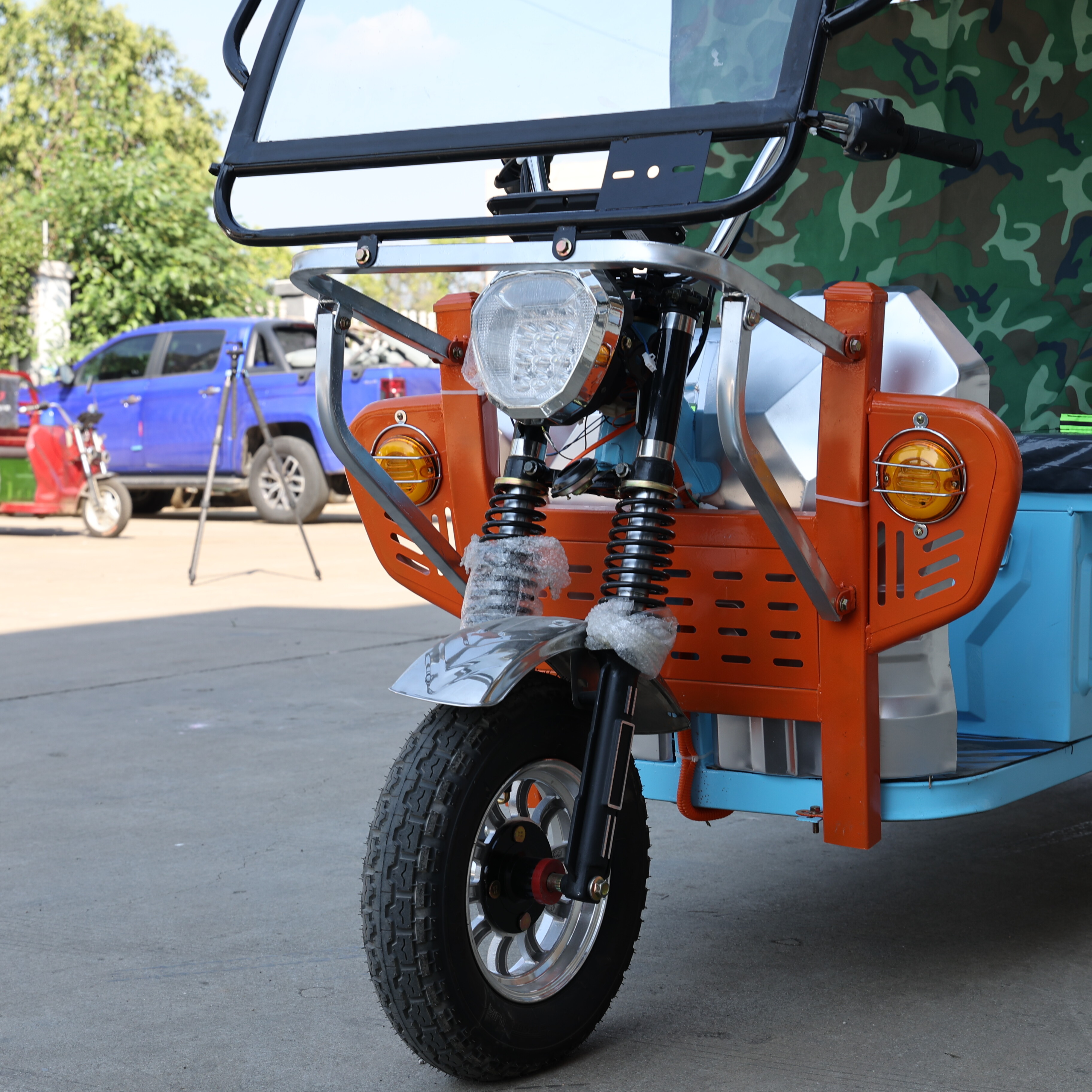 Electric Tricycle with Passenger