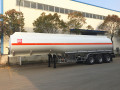 Tri-poros 43000 L bahan bakar transportasi Semi Trailer