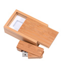 상자가있는 나무 USB 플래시 드라이브