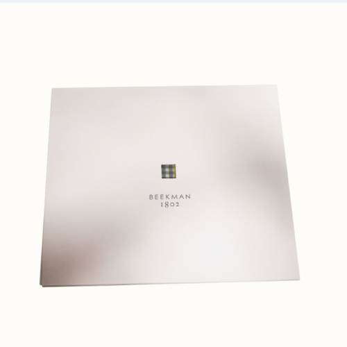 White color corrugated shipping box