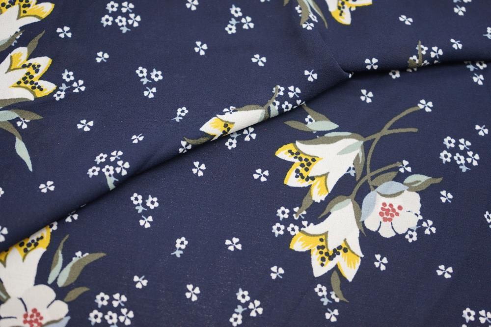 Polyester Lily Print Moss Crepe Fabric