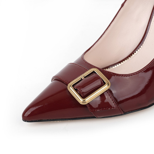 Fashionable Japanese style buckle pointed sandals