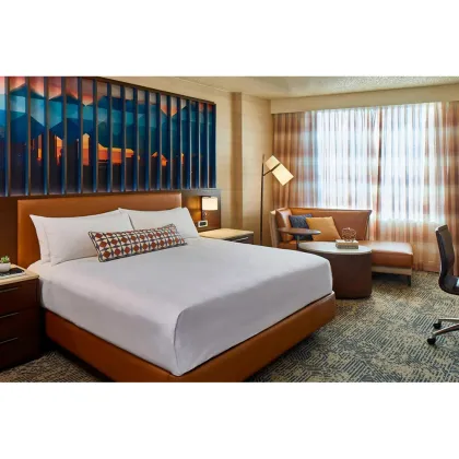 Luxury Design Renaissance Hotels: Cozy King Guestroom Furniture Sets