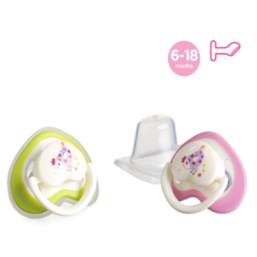 A0156 Sucette en silicone pour bébé en forme de cœur plat