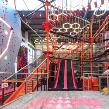 Parc de sports d'intérieur pour les enfants et les adultes