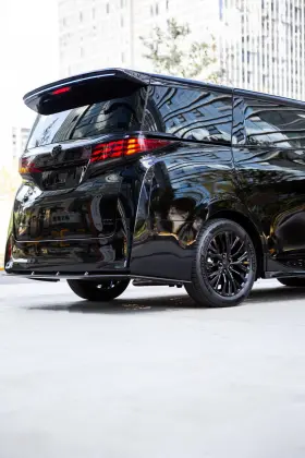 pertaining to Elfa carbon fiber with full blackened