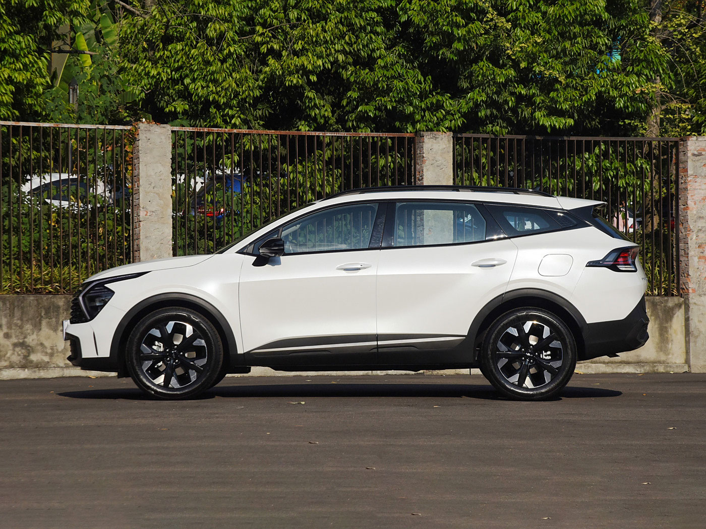 Kia Sportage 2.0L HEV 2WD Premium Edition