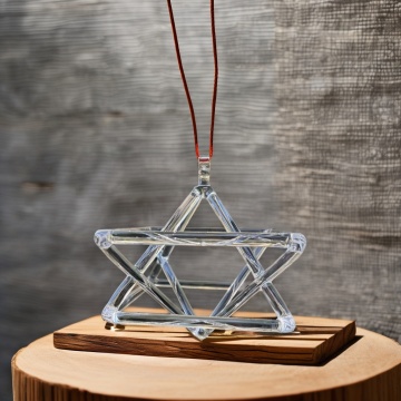 Clear Quartz Crystal Merkaba Pyramid for Enhanced Meditation and Spiritual Energy Healing
