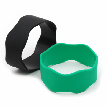 Customizable Black Silicone Wristbands for Men - Dropshipping