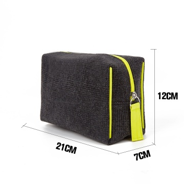 Borsa cosmetica di velluto personalizzata con grande logo nero vuoto per viaggi all'ingrosso