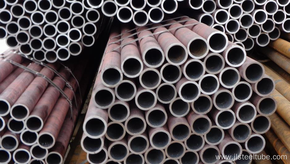 Black Annealed Steel Pipe Furniture Material Tube