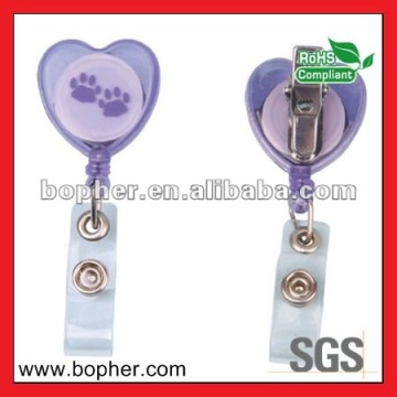 plastic lovely heart shaped retractable badge reel