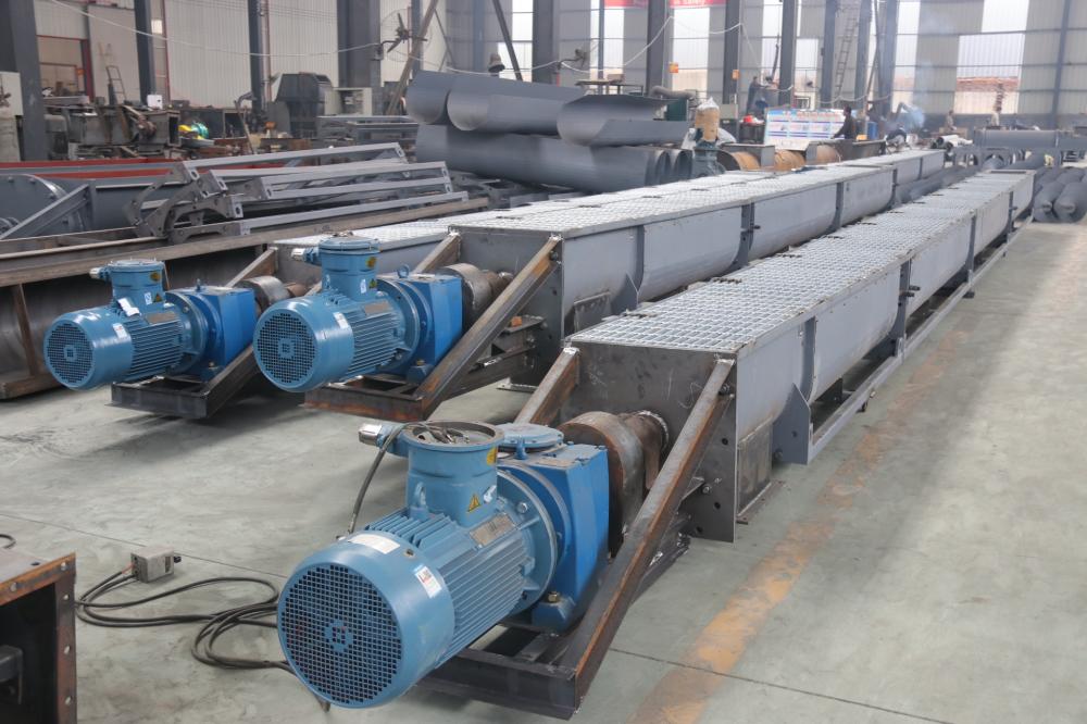 Inclined Stainless Steel Screw Conveyor With Feed Hopper