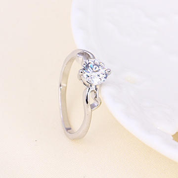 Xuping Elegant Love Ring