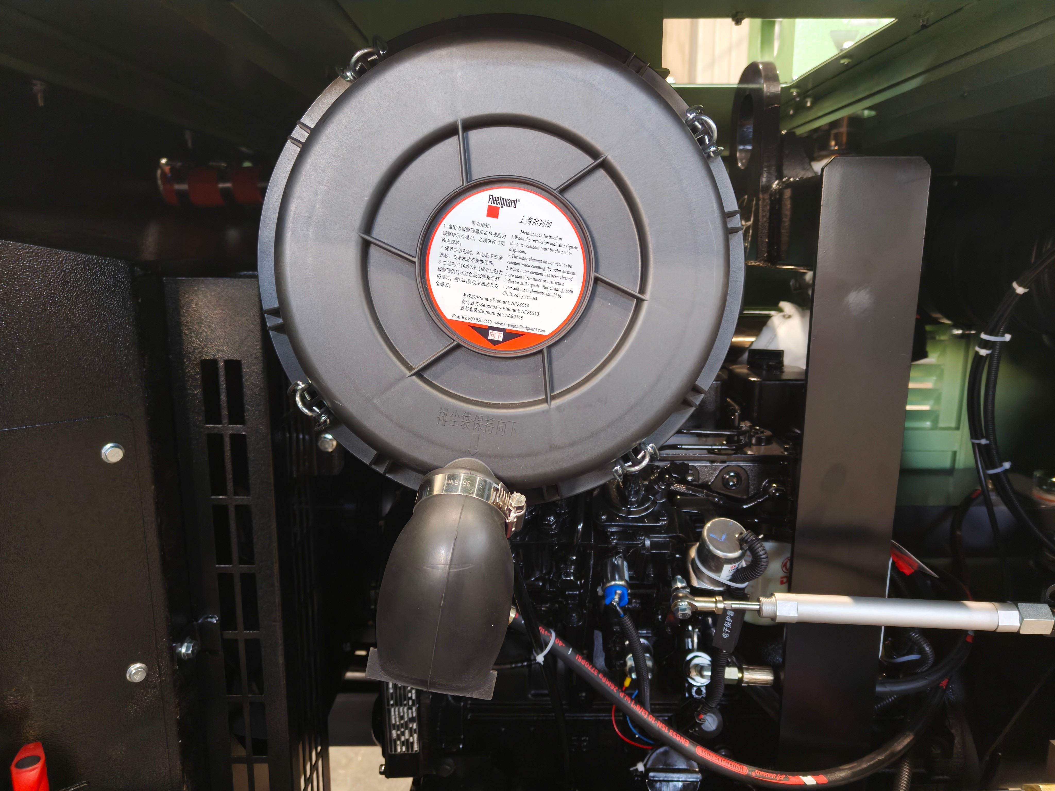 385 Cfm Compressor Portable Diesel Air Compressor - 375 Cfm To 385 Cfm Screw Type, High ...