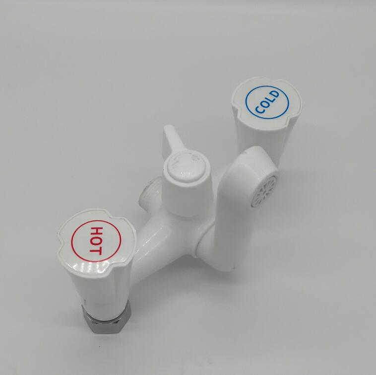 목욕탕 욕조를위한 플라스틱 튼튼한 샤워 꼭지 뜨겁고 찬 물 믹서 꼭지