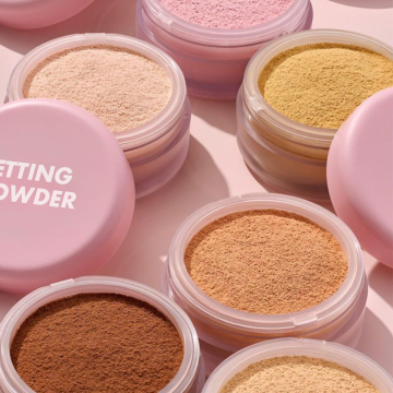 Wholesale Multi Color Sweat Proof Loose Setting Powder for Shine Control and Brightening