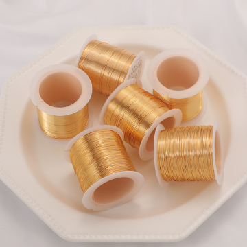 قلادة المجوهرات النحاسية مع سلسلة سلكية بسيطة في KC Gold - Roll -Friendly 1