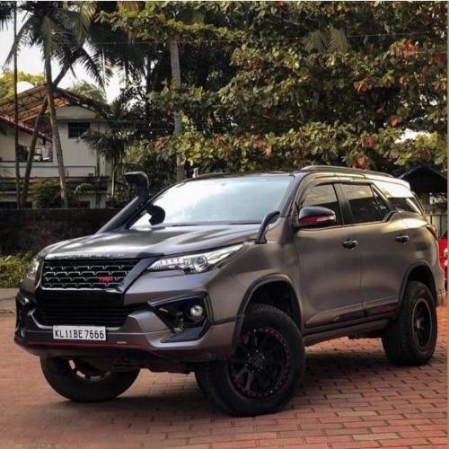 RHD 7 -zitt autodat voor Toyota Fortuner