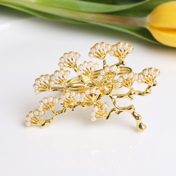 Wholesale Classic Pearl and Metal Napkin Rings for Weddings and Events