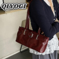 حقيبة كتف نسائية كلاسيكية بتصميم فريد