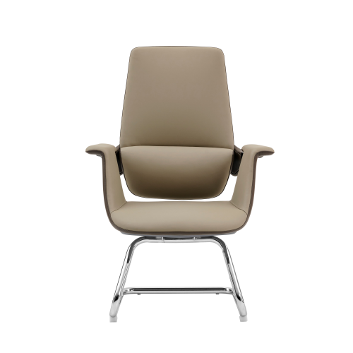 Mesa y silla de la sala de juntas