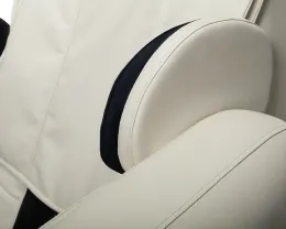 Six-roller driven Luxury 3D Massage Chair
