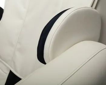 Six-roller driven Luxury 3D Massage Chair