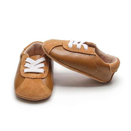 Scarpe da bambino all&#39;ingrosso che camminano le scarpe causali di moda