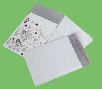 Co-extruded Film Bubble Mailer