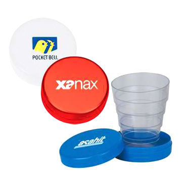 Foldable cups, made of plastic