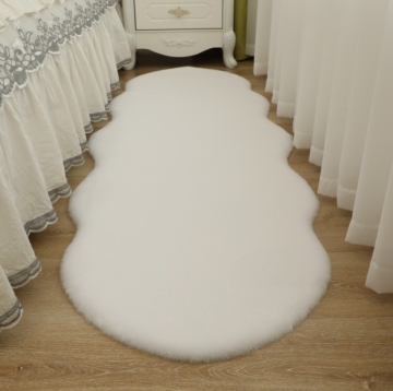 Unusual and Creative Rabbit-Themed Home Decor: Rugs, Sofas, Bay Windows, Beds, Desks