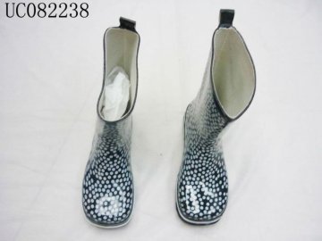 2012 kids rain boots