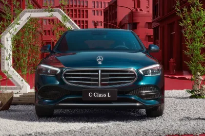 2019 Mercedes-Benz C300L Luxury Sports Sedan