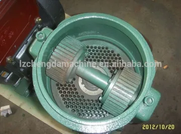 KL200 series feed pellet machine spare parts, a set of roller and a 6mm die
