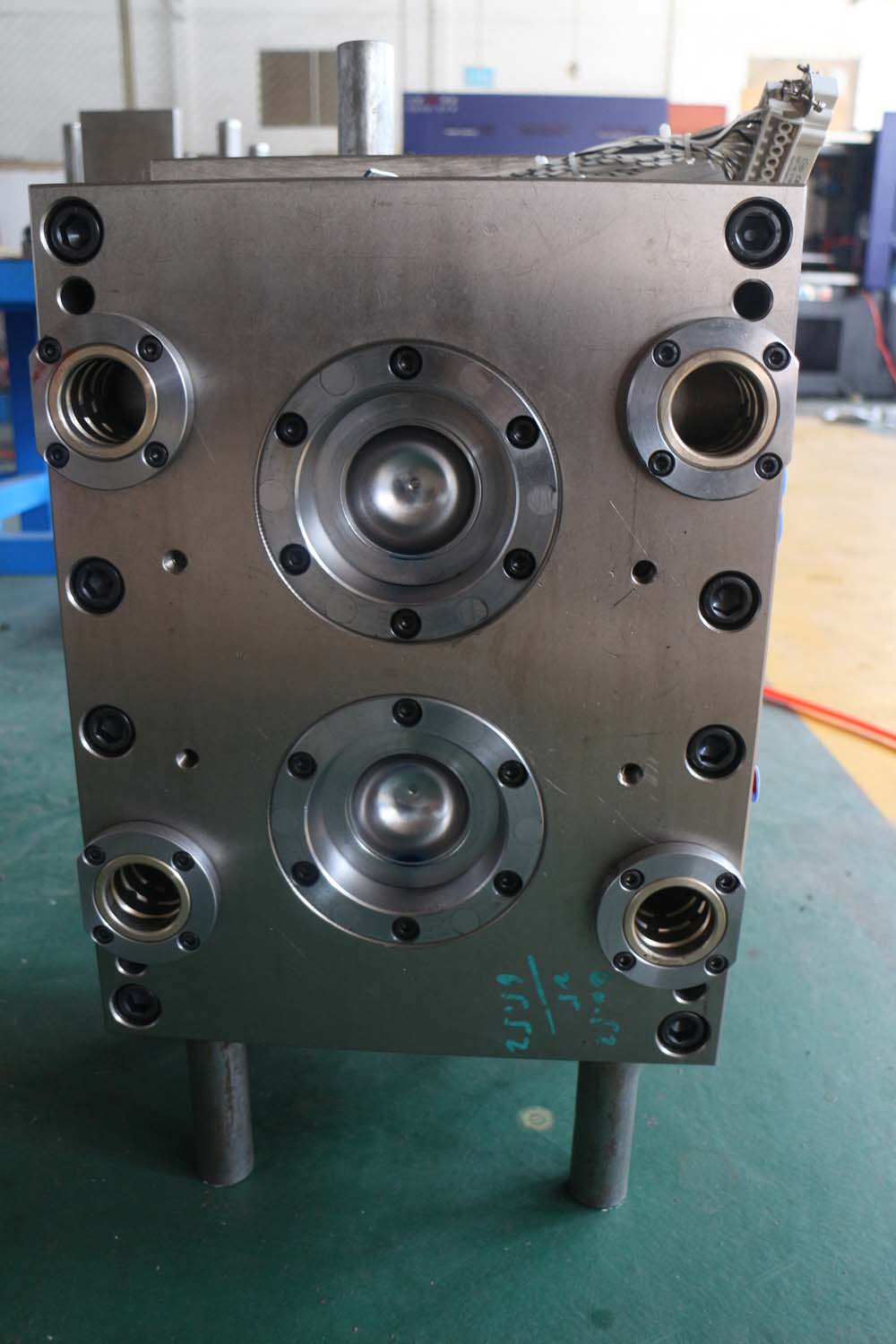 Jar Preform Mould