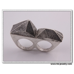 Unique Pyramid Shaped Double Finger Rings