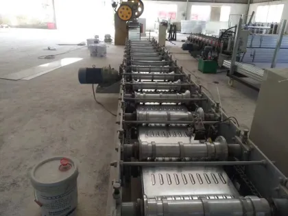 Outdoor Insulation Noise Reduction Sound Barrier Wall Making Machine and Residential Acoustic Wall Forming Equipment