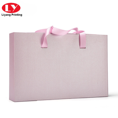 กล่องบรรจุของขวัญ Pink Brassiere (bra) ลิ้นชักพร้อมด้ามจับ