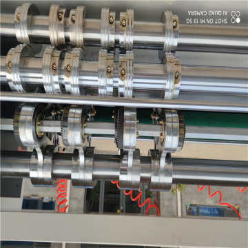 Automatic corrugated slitter scorer machine