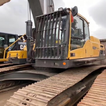 Yüksek kaliteli Volvo EC480D ve EC360B ekskavatörleri stokta iyi fiyatlarla kullandı