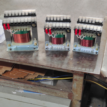 Wegwerptype enkele fase isolatietransformator