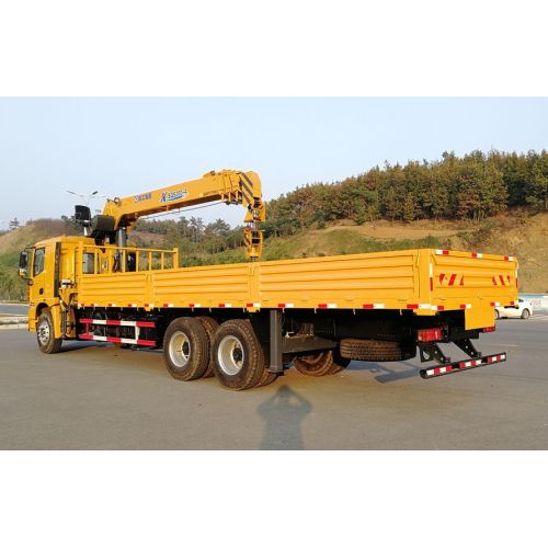 Tout nouveau camion grue télescopique XCMG 12T