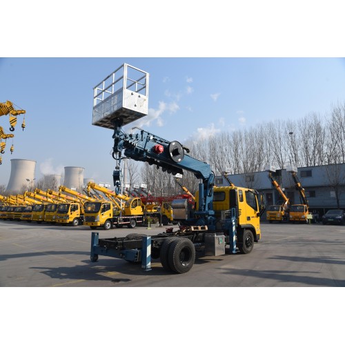 Многофункциональный автокран с дрелью