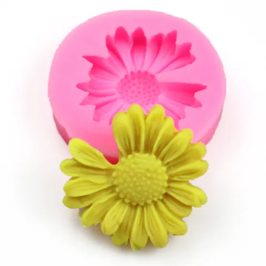 XGY2 Sunflower Daisy 3D Silicone Mold: Versatile Use in Chocolate, Soap, Resin, and More - Perfect for DIY Decoration Projects