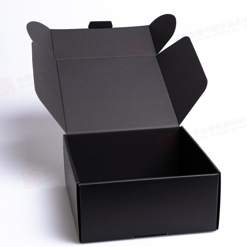 Black Shipping Box 