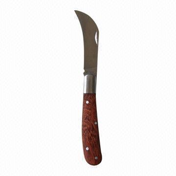 Folding Knife with Wooden Handle and 17.0cm Overall Length